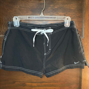 Womens M Black Nike Active & Swim Shorts